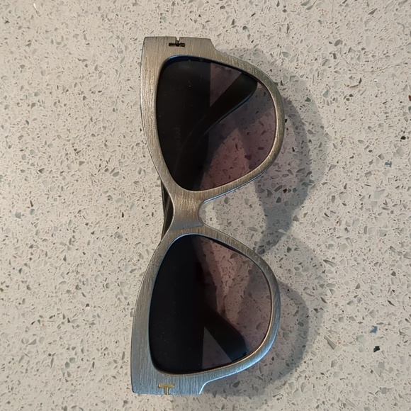 Menton Ezil Sunglasses 😎 - Picture 2 of 8
